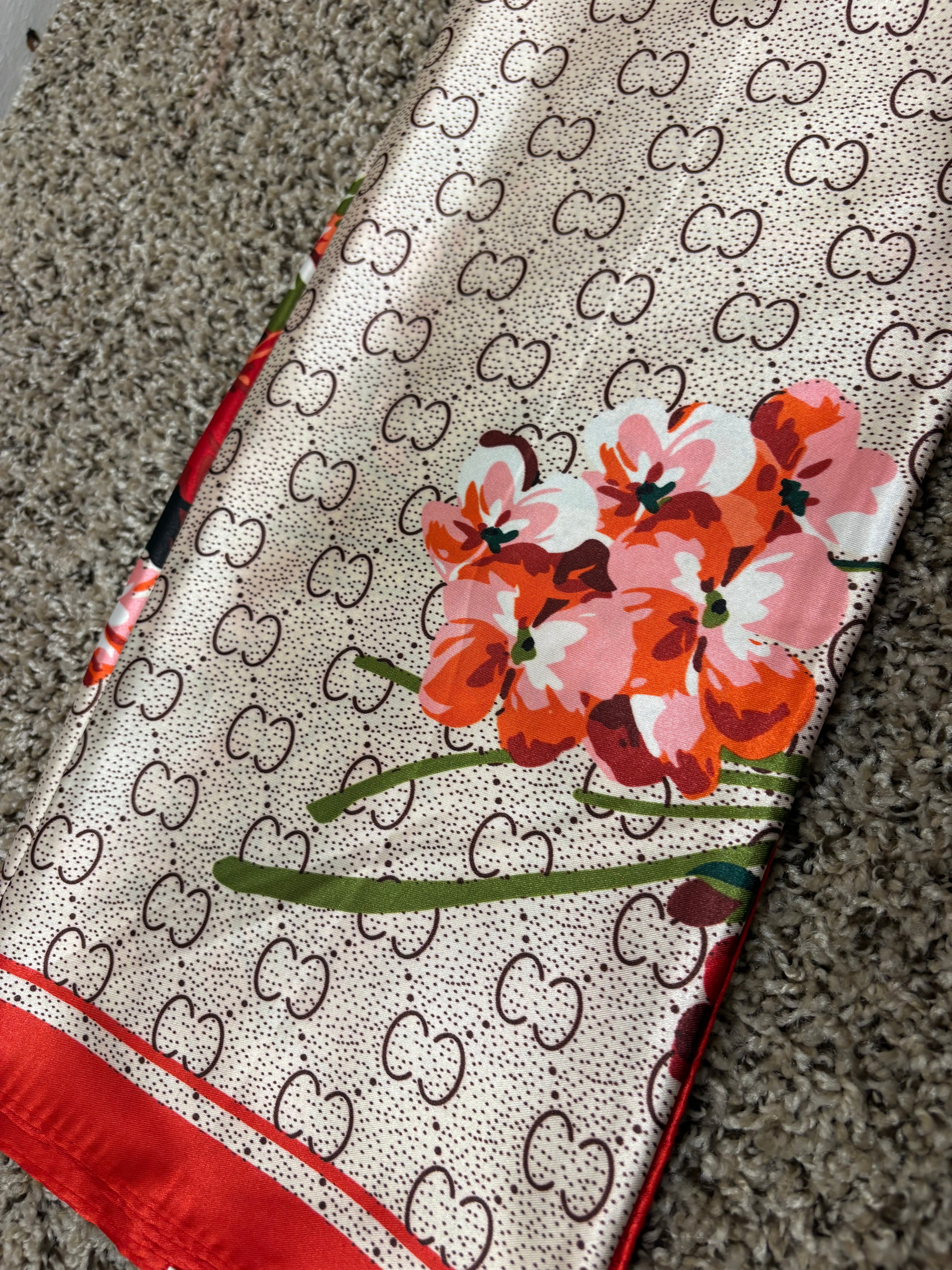 Pink / red  scarfs